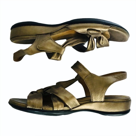 CLARKS Artisan Saylie Moon Walking Hiking … - Picture 4 of 9